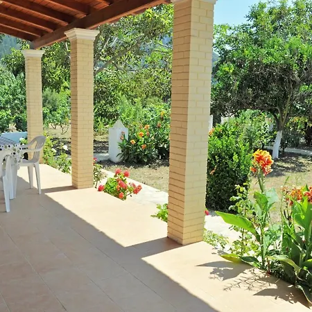 Дом отдыха House Yannis In Agios Gordios On Corfu